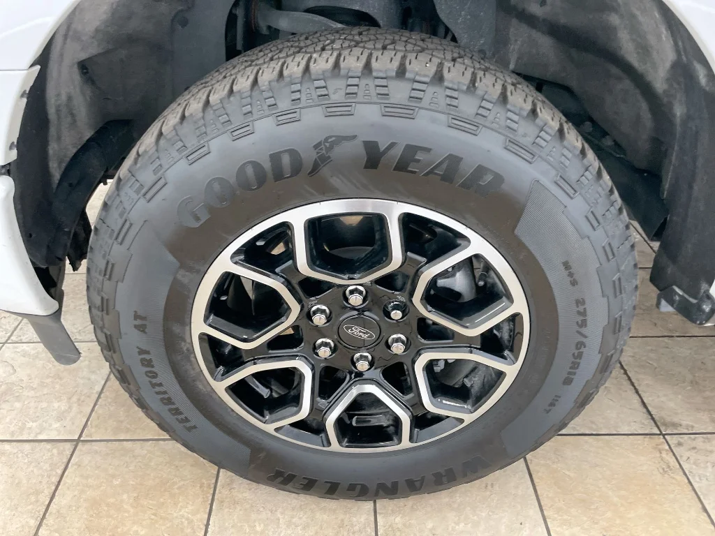 Used 2023 WHITE Ford XLT image 32
