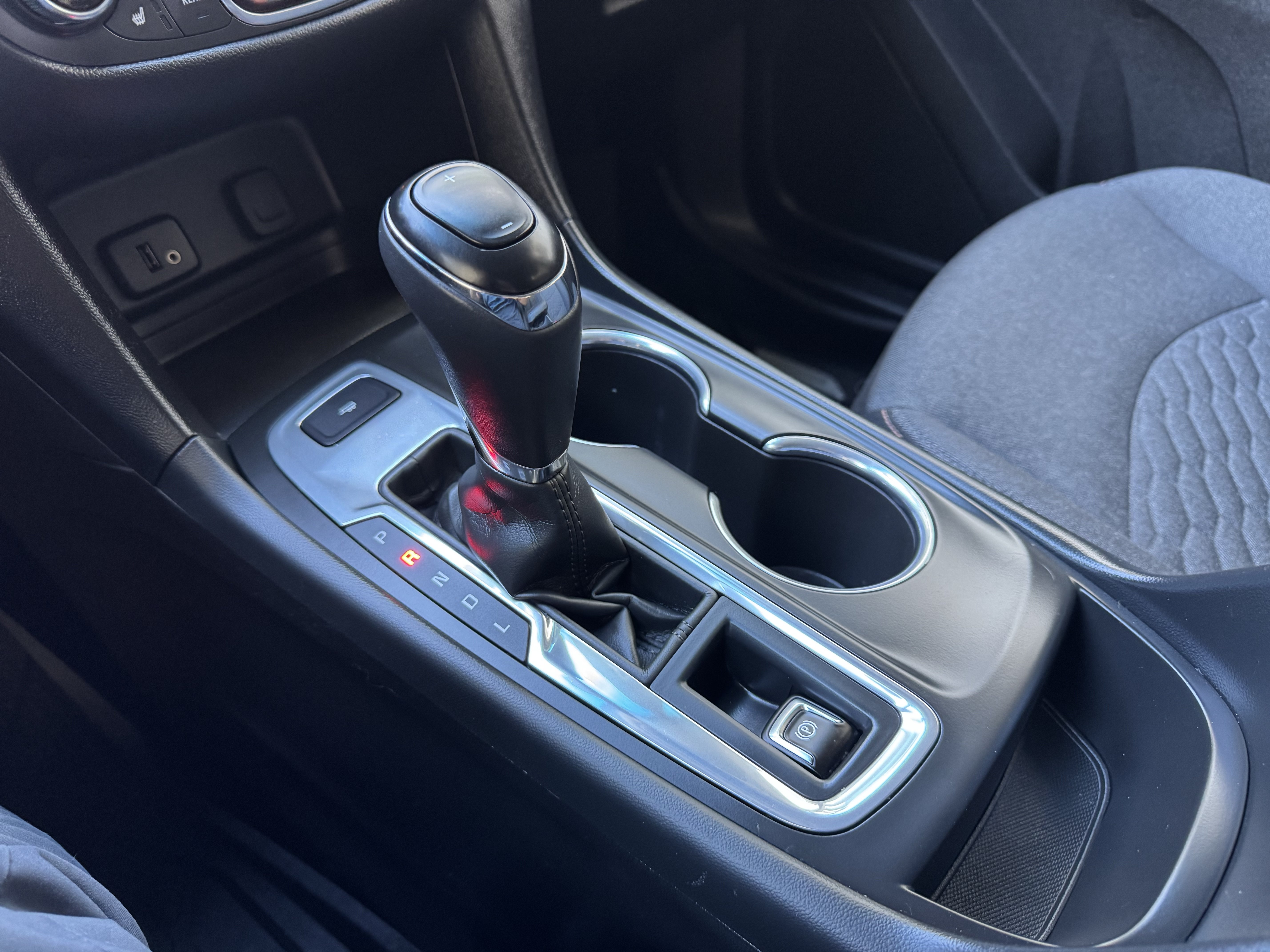 Certified Used 2018 SILVER ICE METALLIC Chevrolet LT image 28