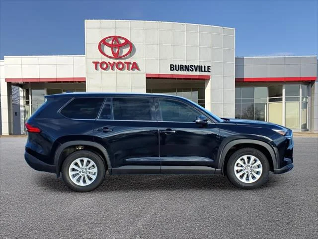 Certified 2024 Toyota Grand Highlander XLE with VIN 5TDAAAB56RS028184 for sale in Burnsville, Minnesota