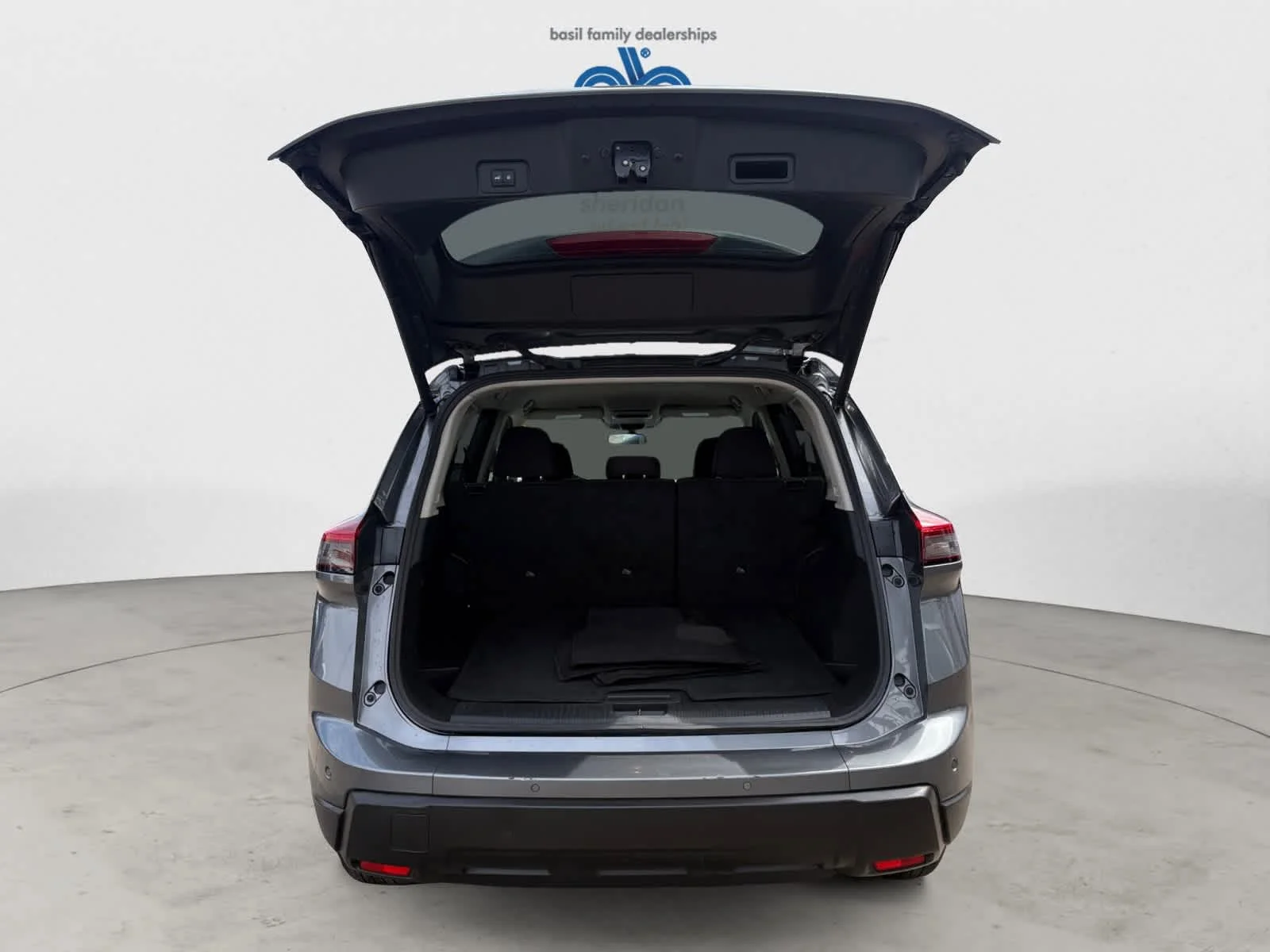 Used 2025 Gun Metallic Nissan SV image 17