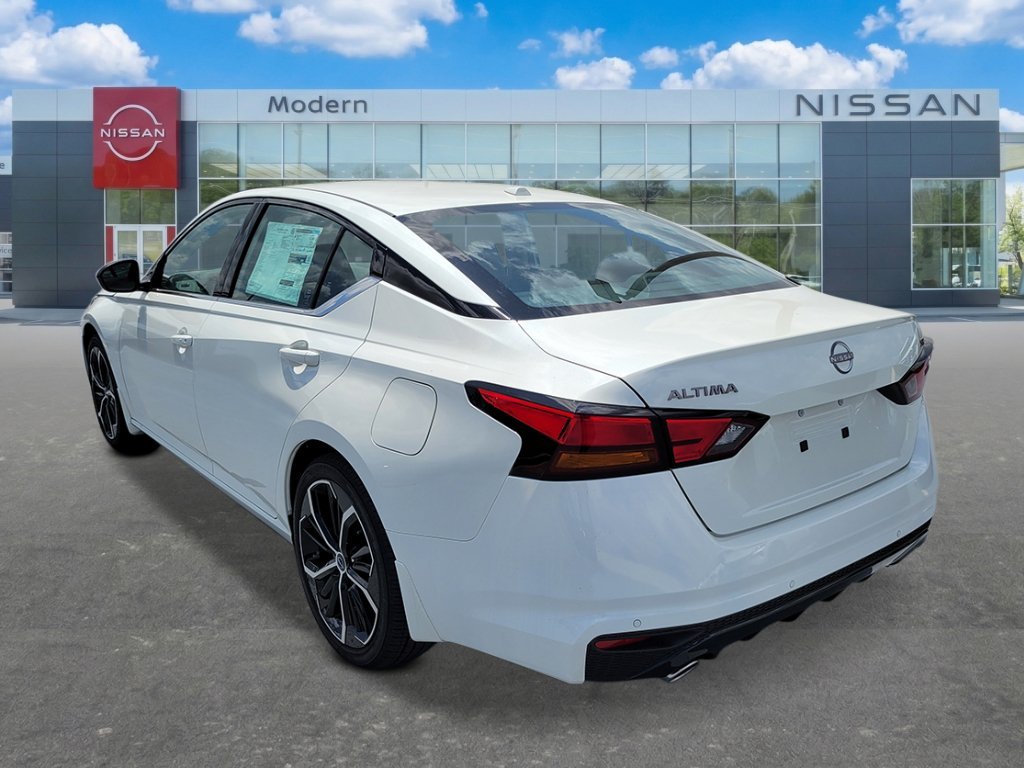 New 2026 Pearl White TriCoat Nissan SR image 4
