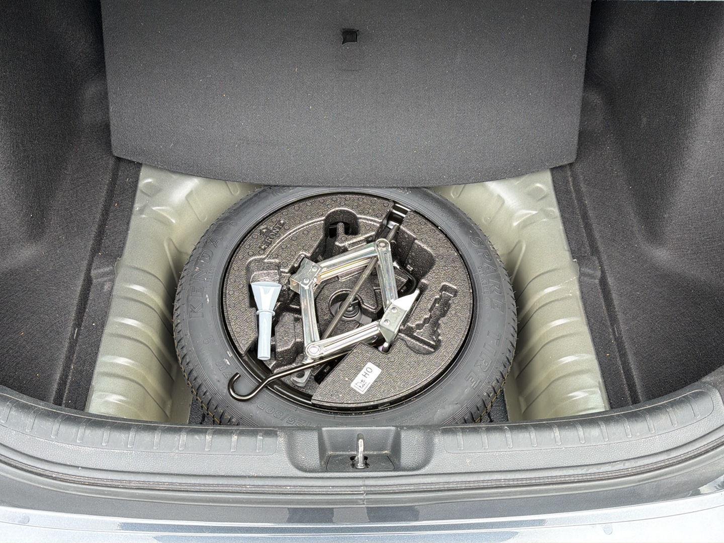 Used 2024 Meteorite Gray Metallic Honda LX image 20