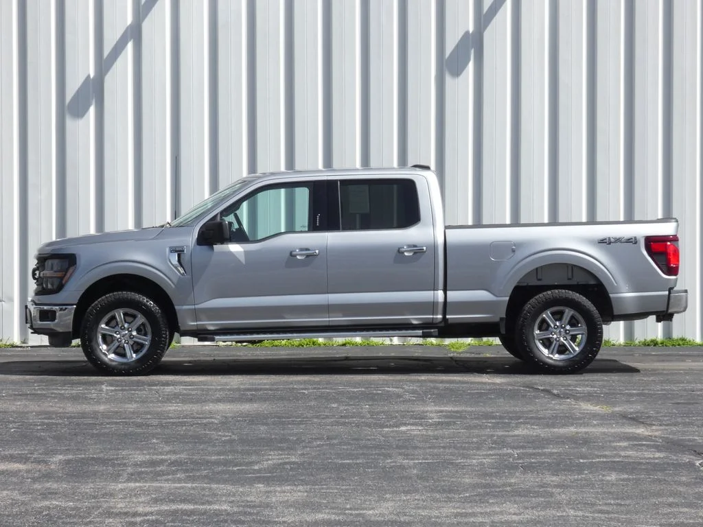 Used 2024 Silver Ford XLT image 35