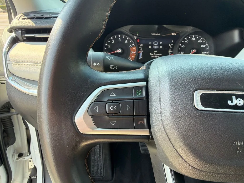 Used 2022 White Jeep Limited image 9