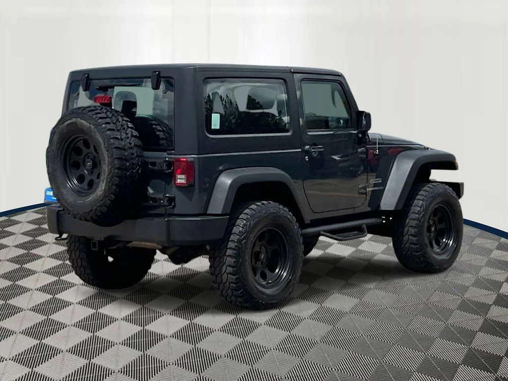 Used 2017 Gray Jeep Sport 4x4 image 5