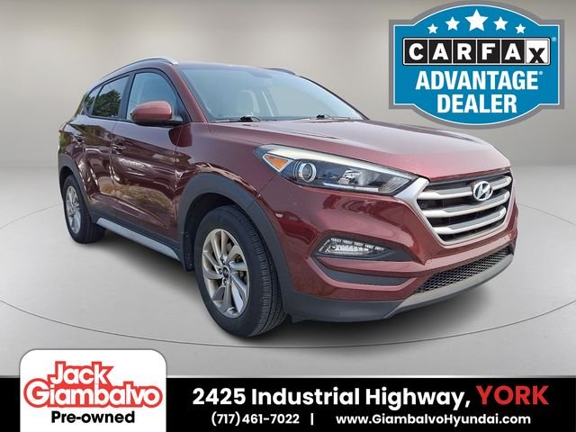 Used 2017 Red Hyundai SE image 1