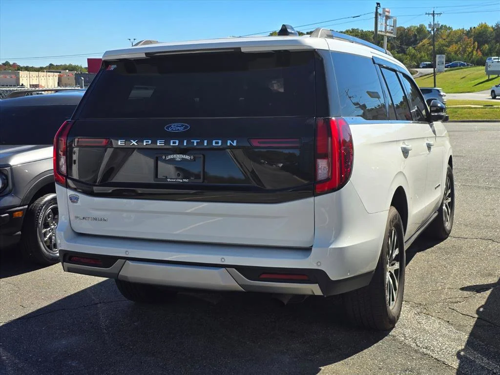 Used 2025 White Ford Platinum image 11