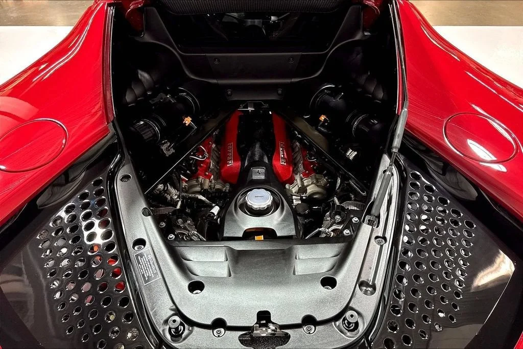 Used 2023 Rosso Mugello Ferrari  image 24