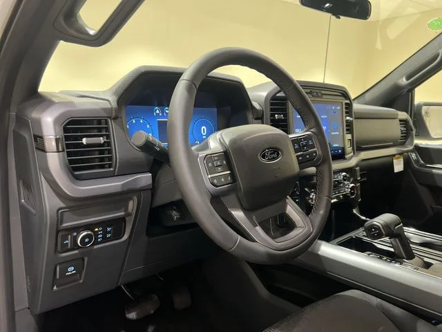 New 2026 White Ford XLT image 9