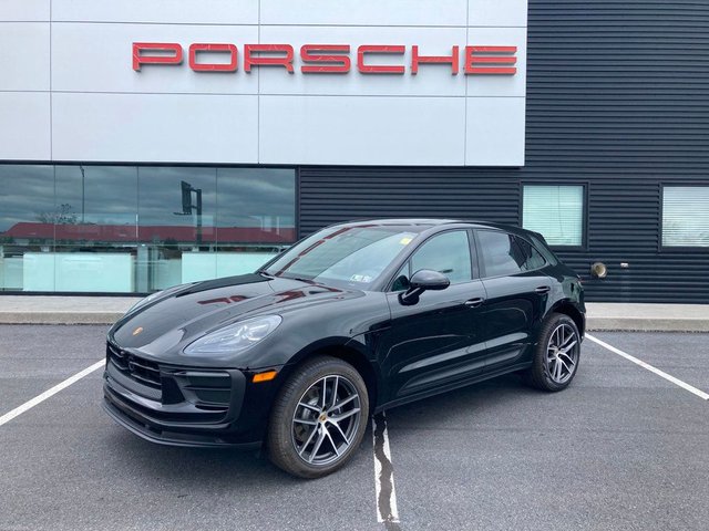 2026 Porsche Macan AWD
