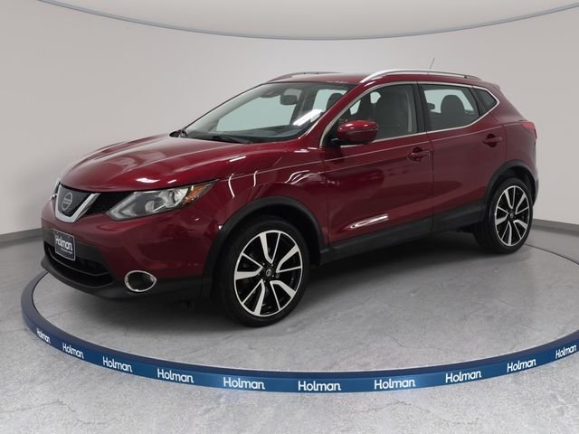 Used 2019 Red Nissan SL image 1