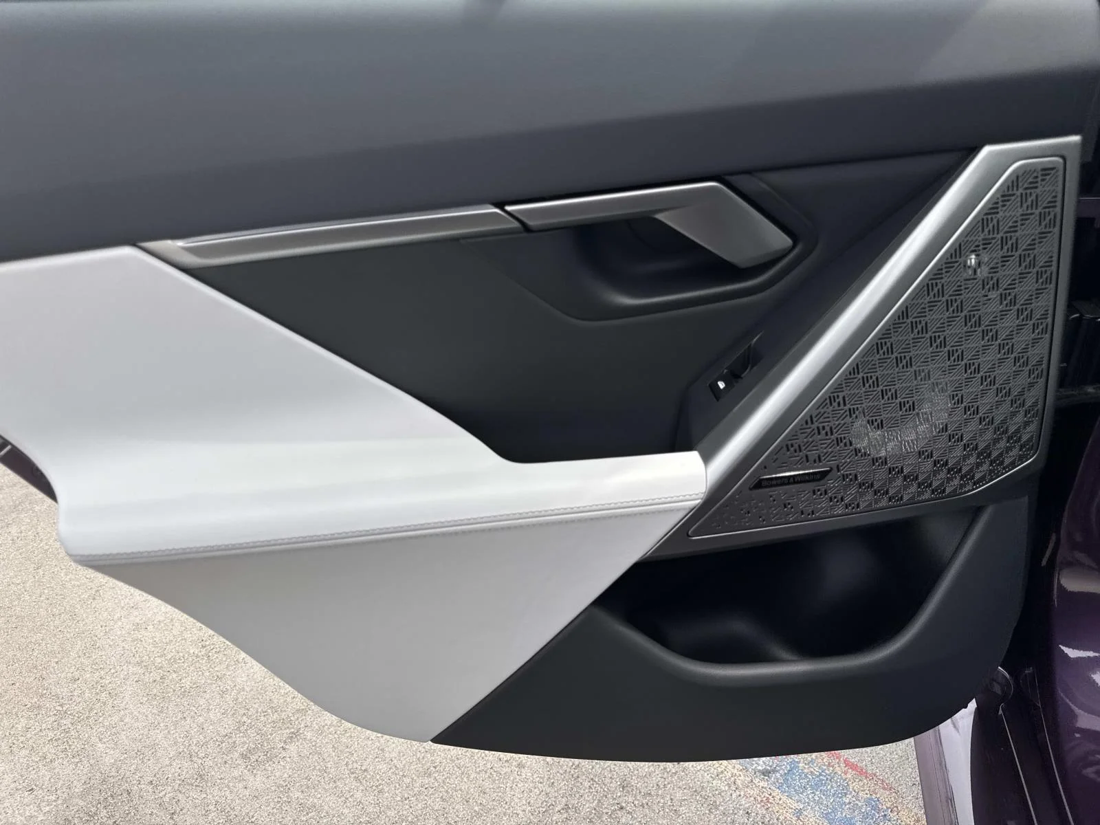 Used 2025 Purple BMW Sedan image 9
