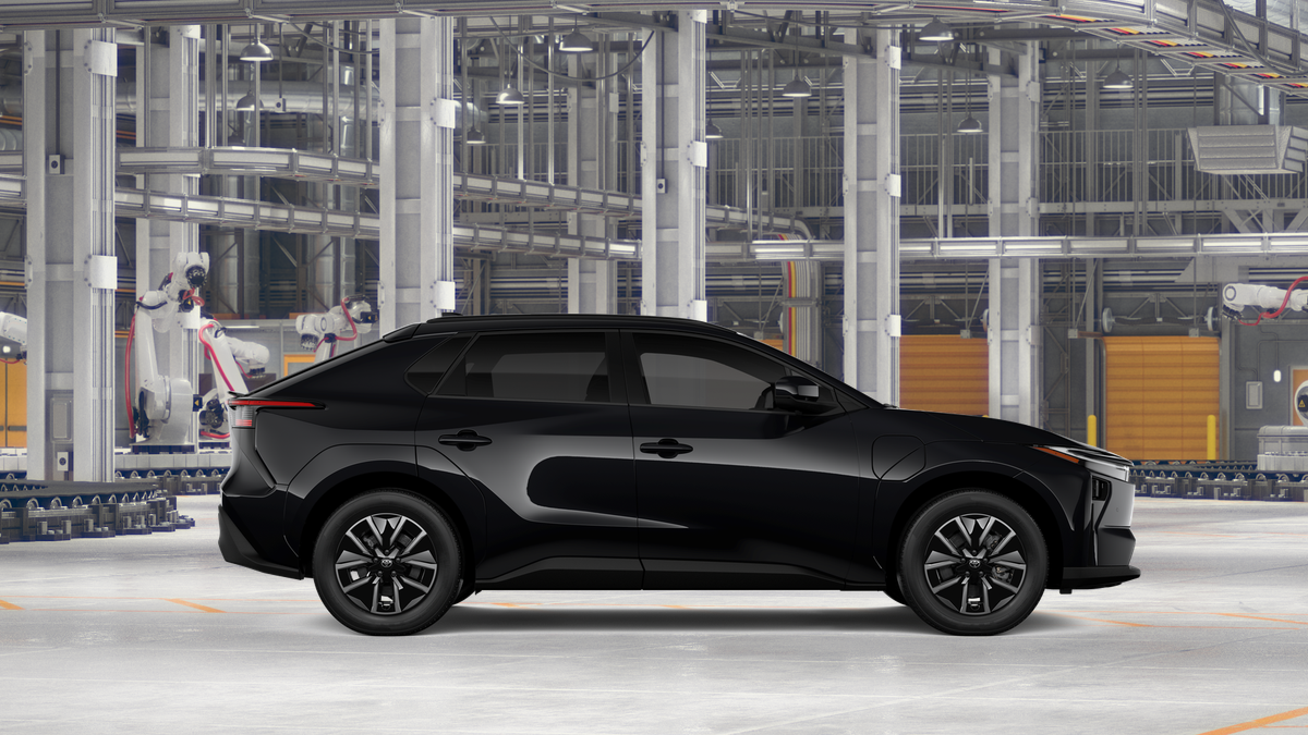 New 2026 Midnight Black Metallic Toyota XLE image 12