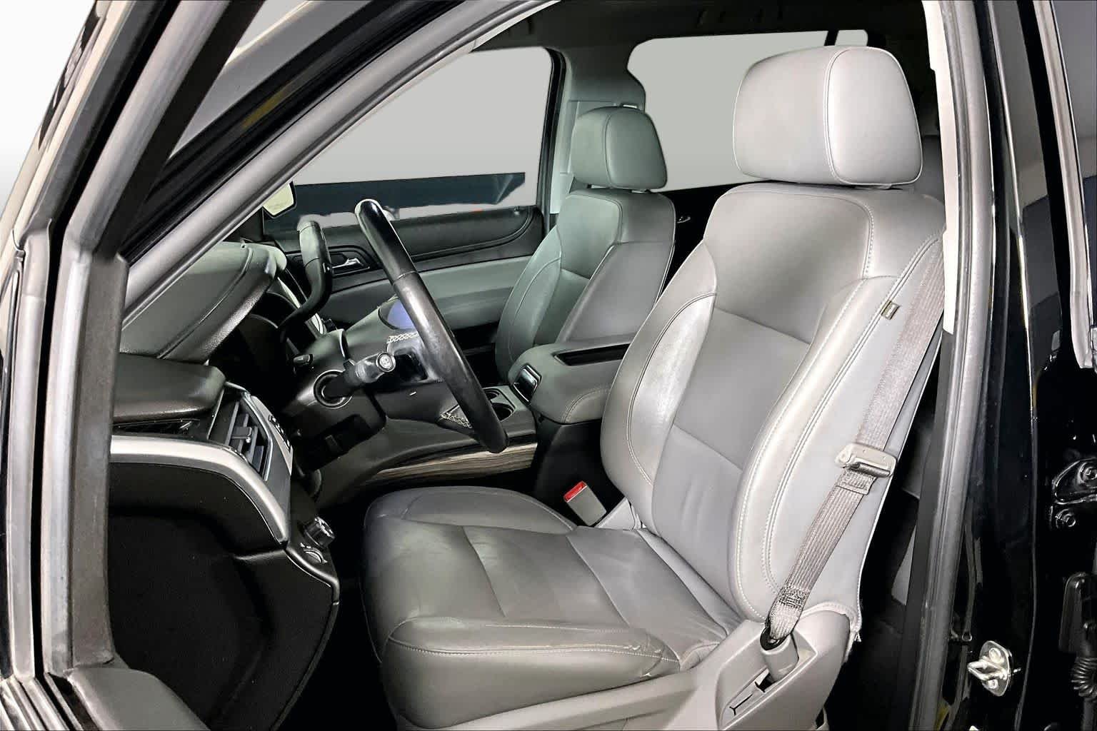 Used 2020 Black Chevrolet LT image 8