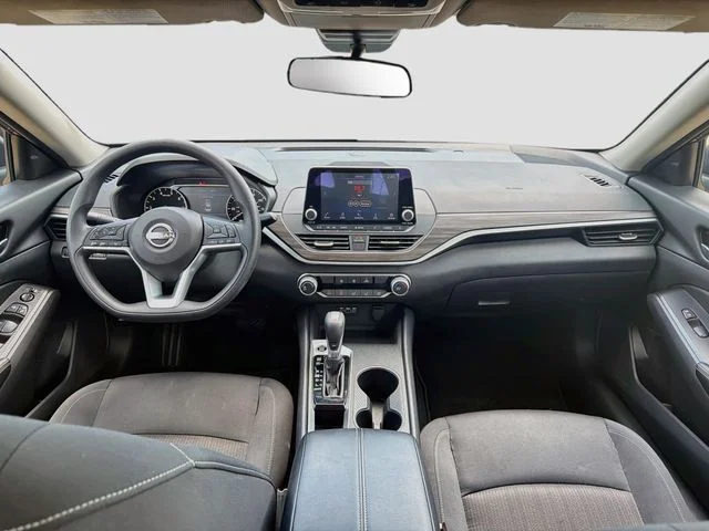 Used 2025 Gray Nissan 2.5 SV image 24