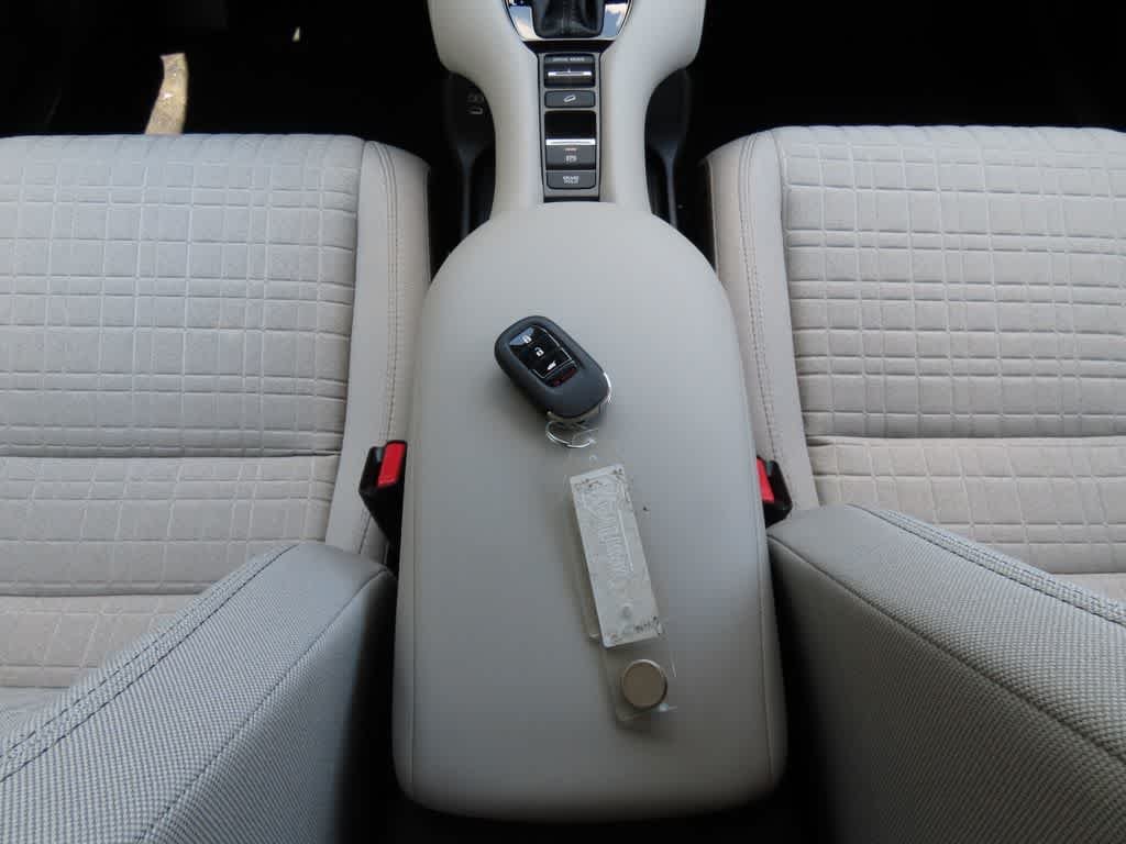 New 2027 Solar Silver Metallic Honda LX image 23