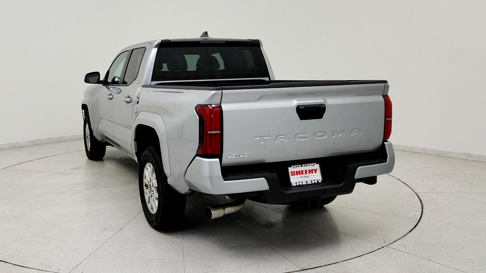 Used 2026 Silver Toyota SR5 image 5