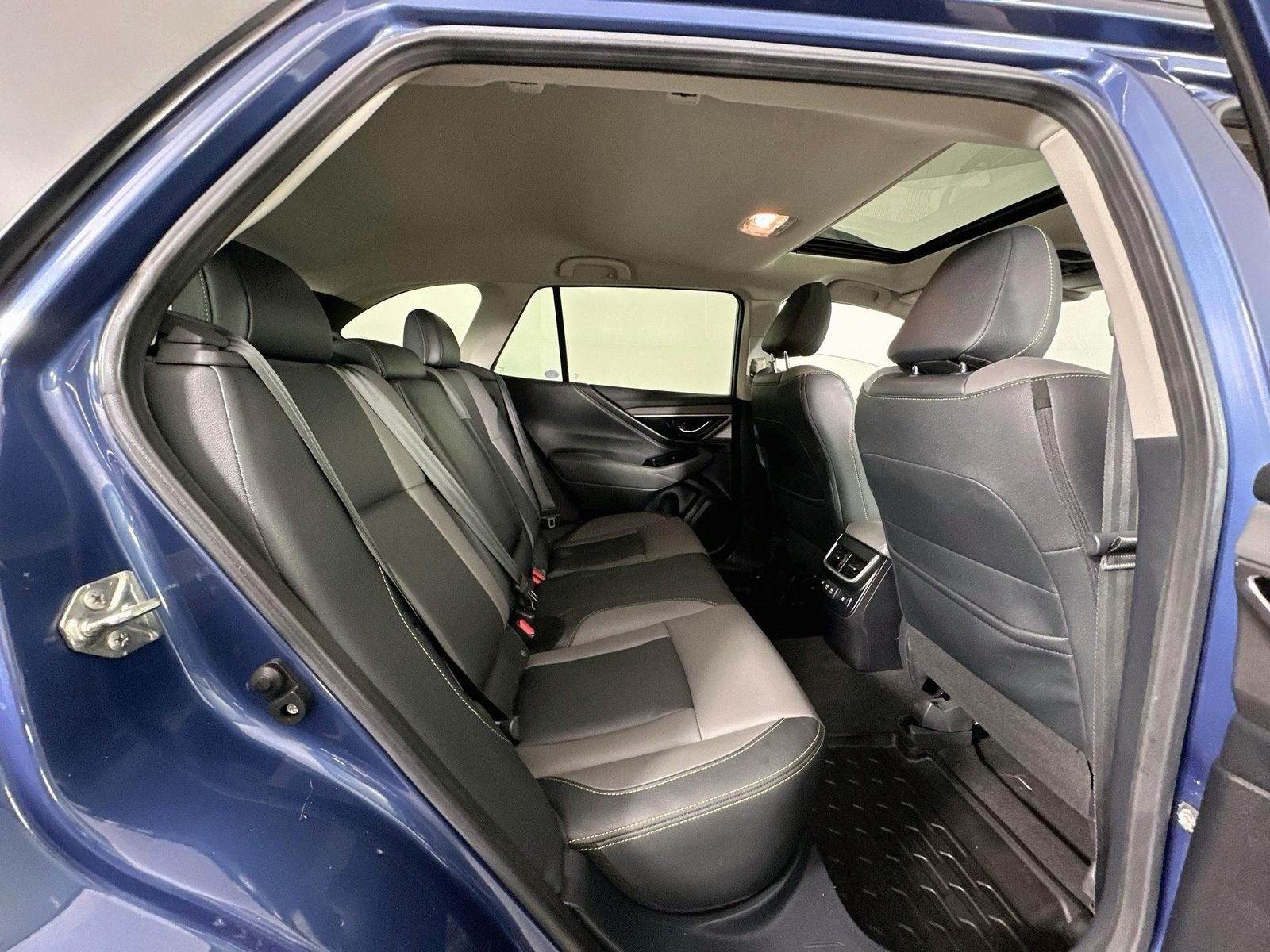 Used 2020 Abyss Blue Pearl Subaru Onyx Edition XT image 28