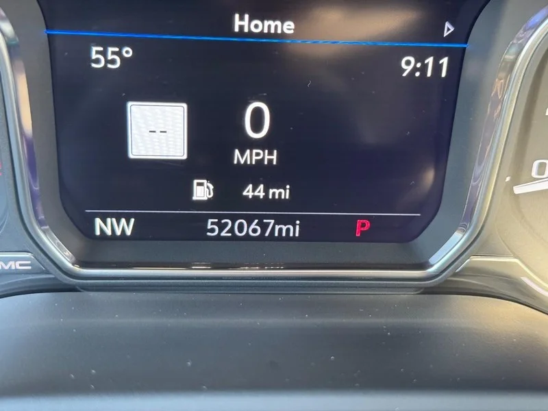 Used 2021 Beige Pearl Metallic GMC Denali image 21