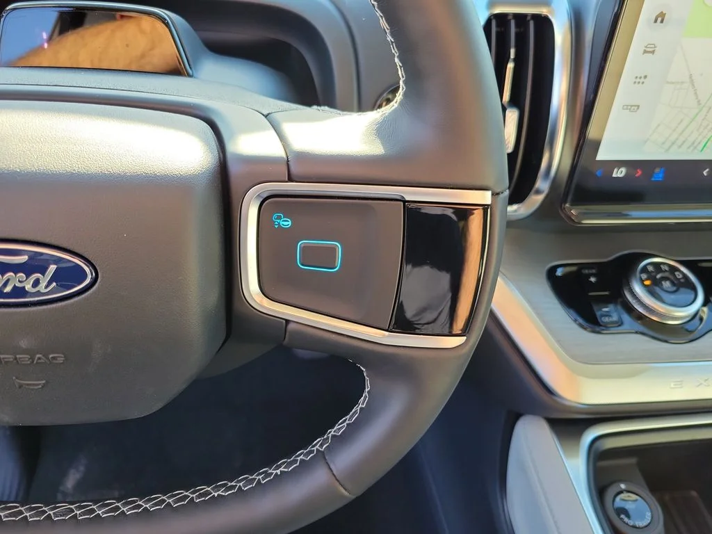 New 2026 Dark Matter Gray Metallic Ford MAX Platinum® image 13