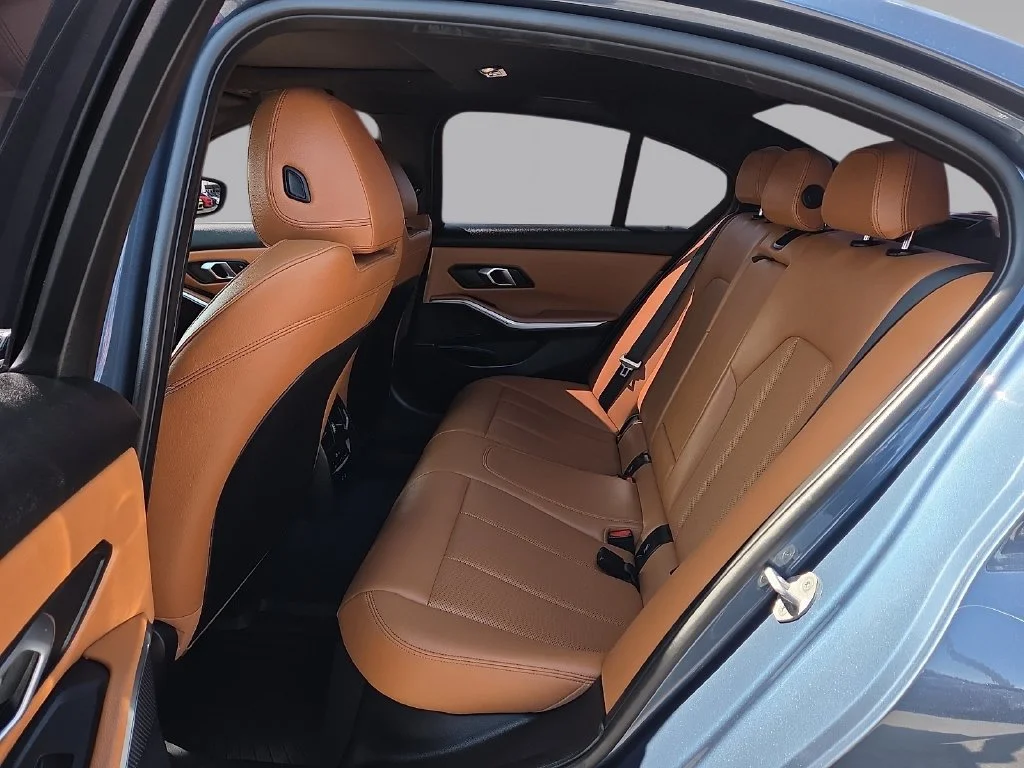 Used 2025 Blue BMW 330i image 11