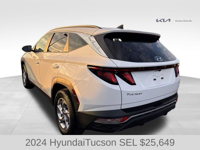 Used 2024 White Pearl Hyundai SEL image 6