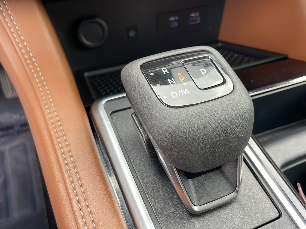 Used 2023 Red Nissan Platinum image 28