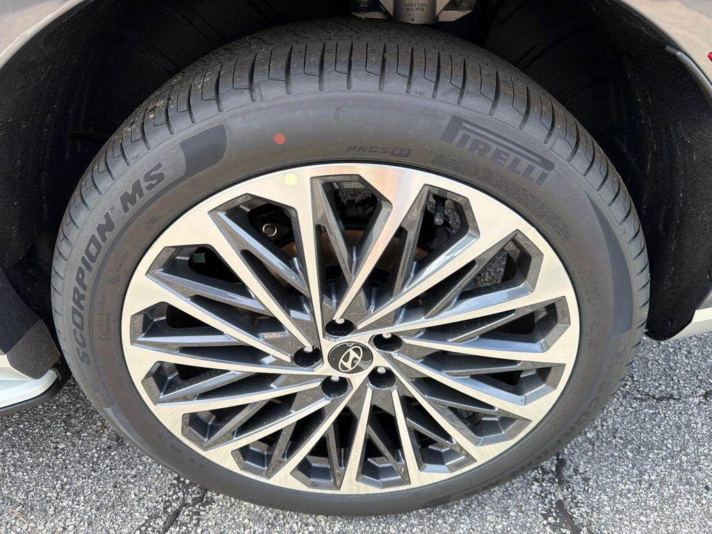 New 2026 Gray Hyundai Calligraphy FWD image 20