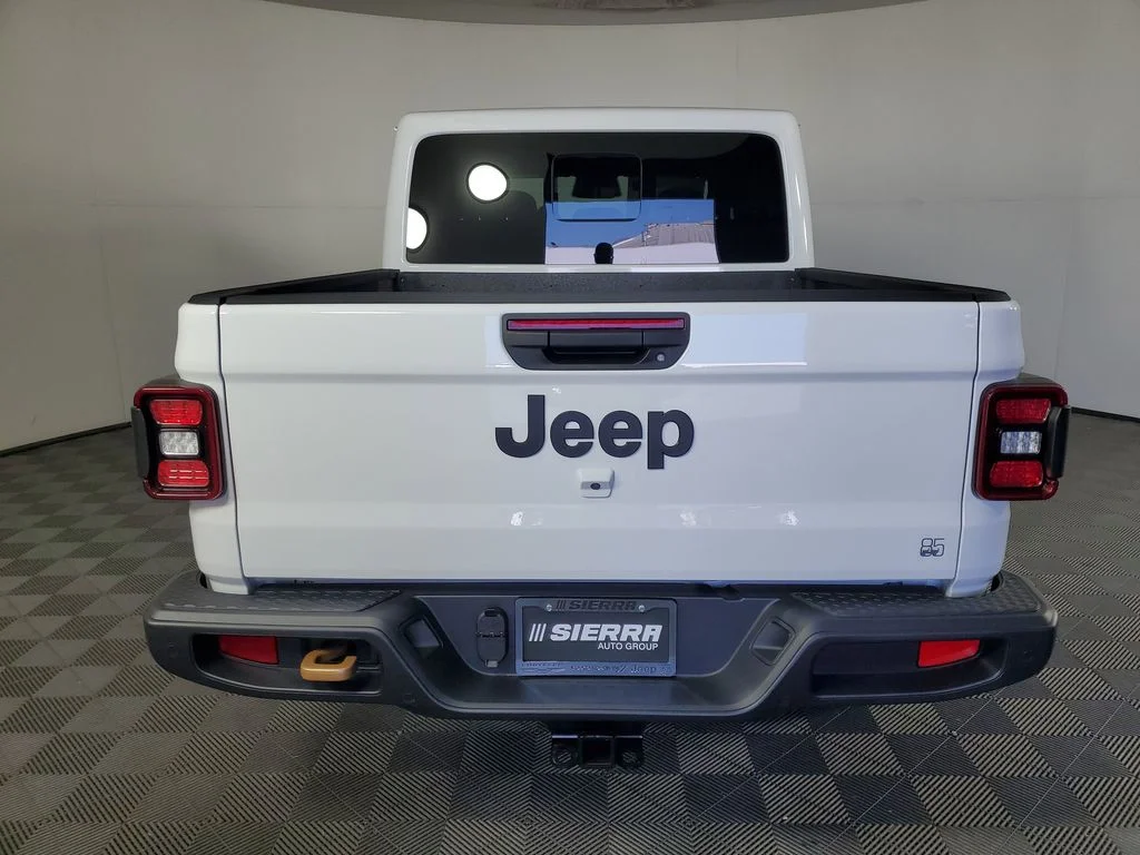 New 2026 Bright White Clear-Coat Exterior Paint Jeep 85th Anniversary Edition image 5