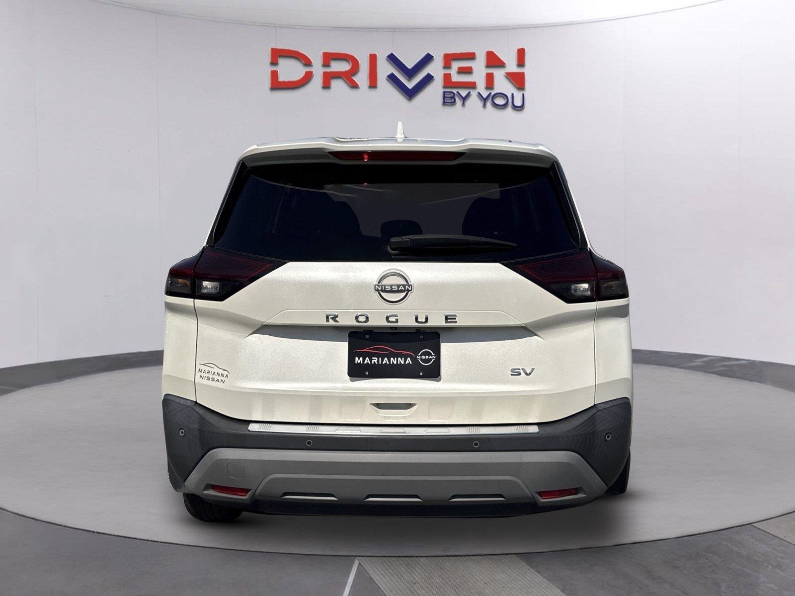Used 2023 Pearl White Tricoat Nissan SV image 4