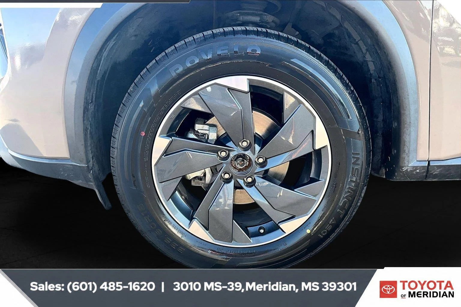 Used 2025 Baja Storm Metallic Nissan SV image 7
