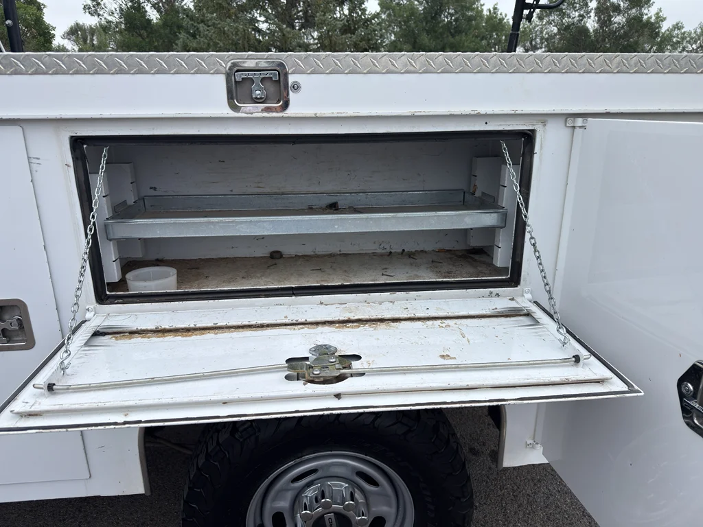 Used 2019 Oxford White Ford XL image 16