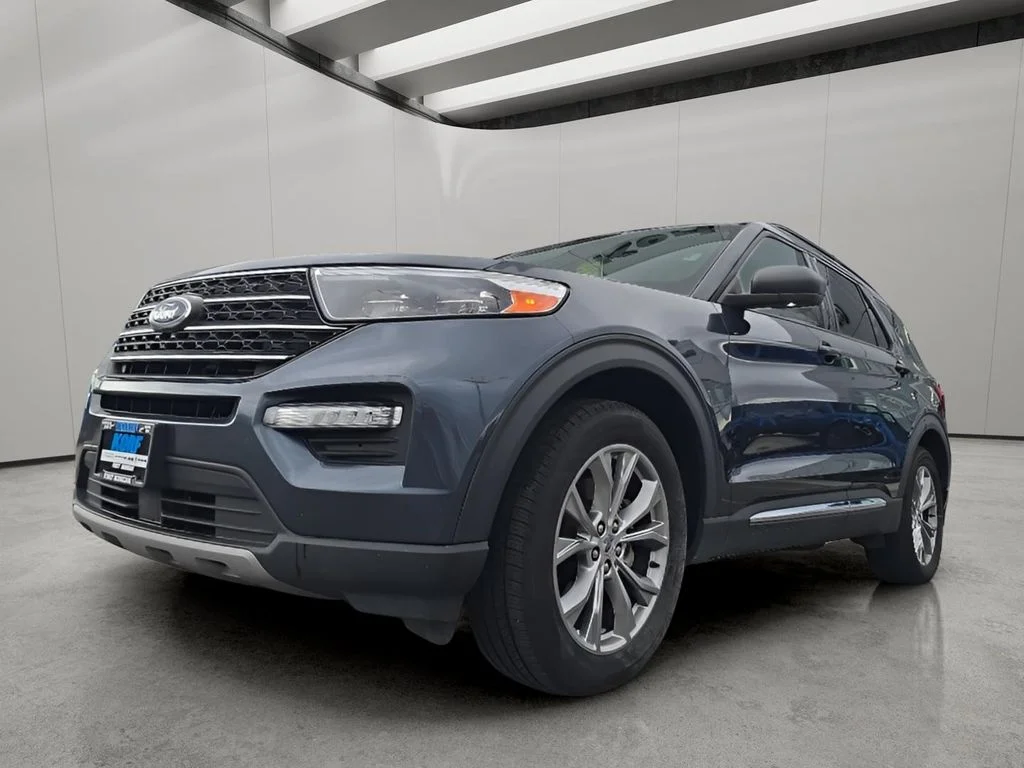 Used 2022 Stone Blue Metallic Ford XLT image 1