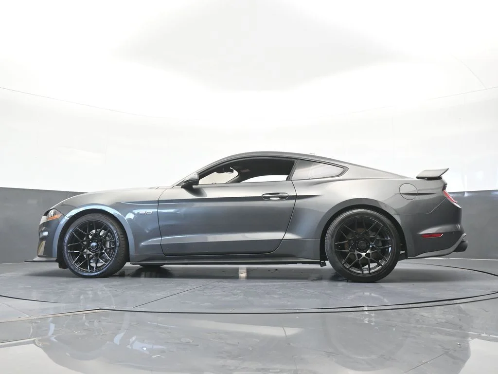 Used 2020 Magnetic Ford GT Premium image 45