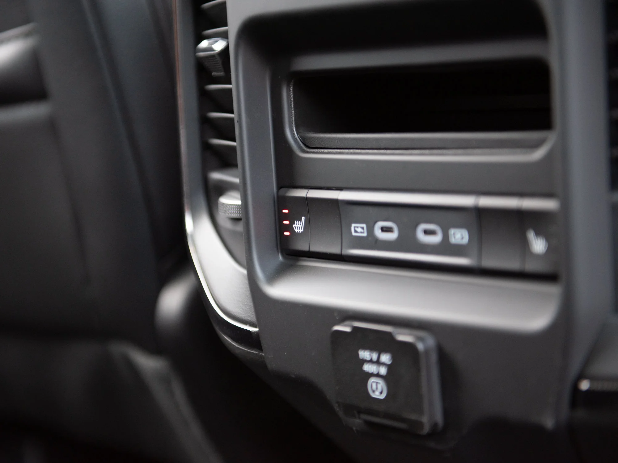 New 2026 Black RAM Rebel* Crew Cab 4x4, Level 2 Equip Group, Passenger Screen, 33 Inch A/T Tires image 28