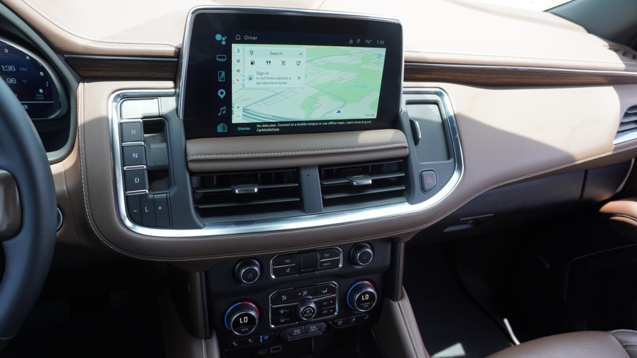 Used 2024 Gray Chevrolet High Country image 17