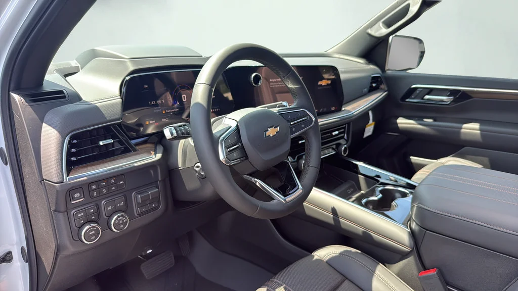 New 2026 Polar White Tricoat Chevrolet High Country image 35
