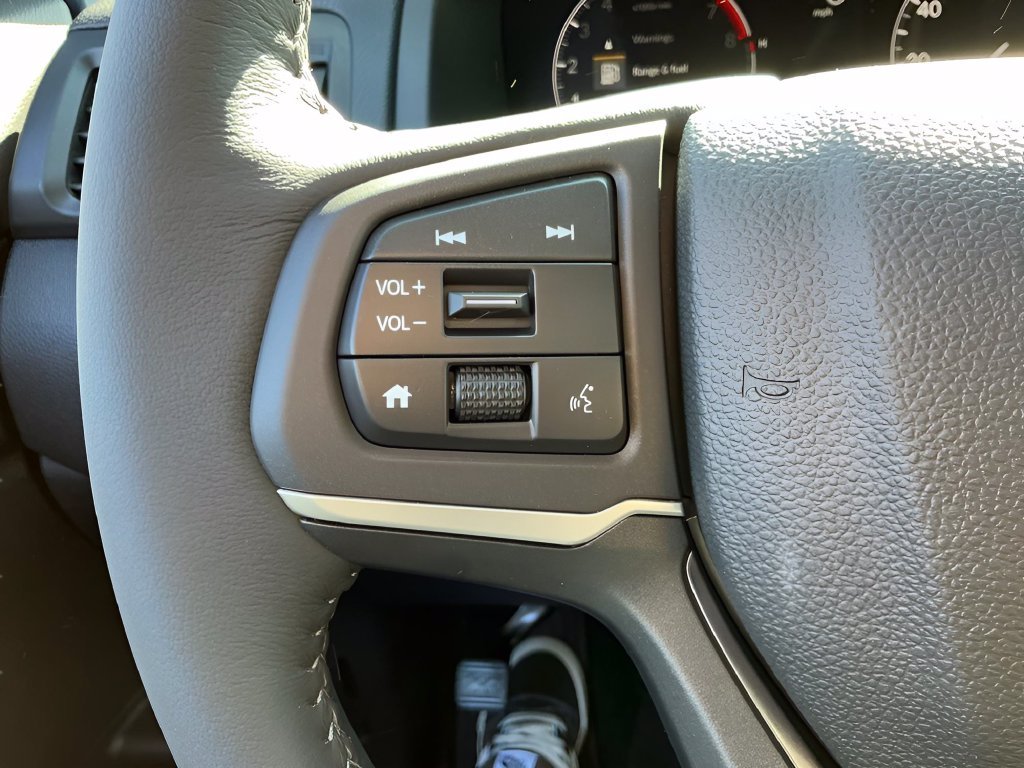 Used 2026 White Honda RTL image 31