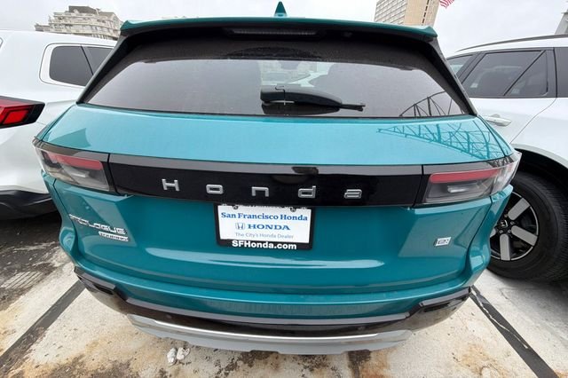 Used 2024  Honda Touring image 9