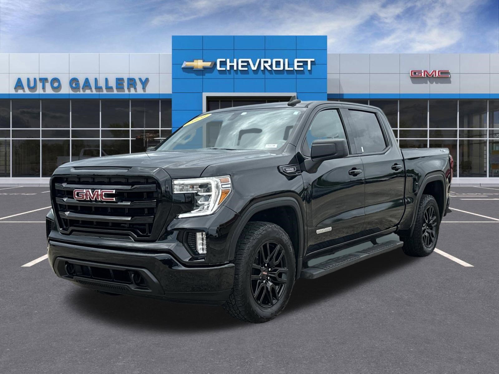 2021 GMC Sierra 4WD Crew Cab Short Box Elevation's photo