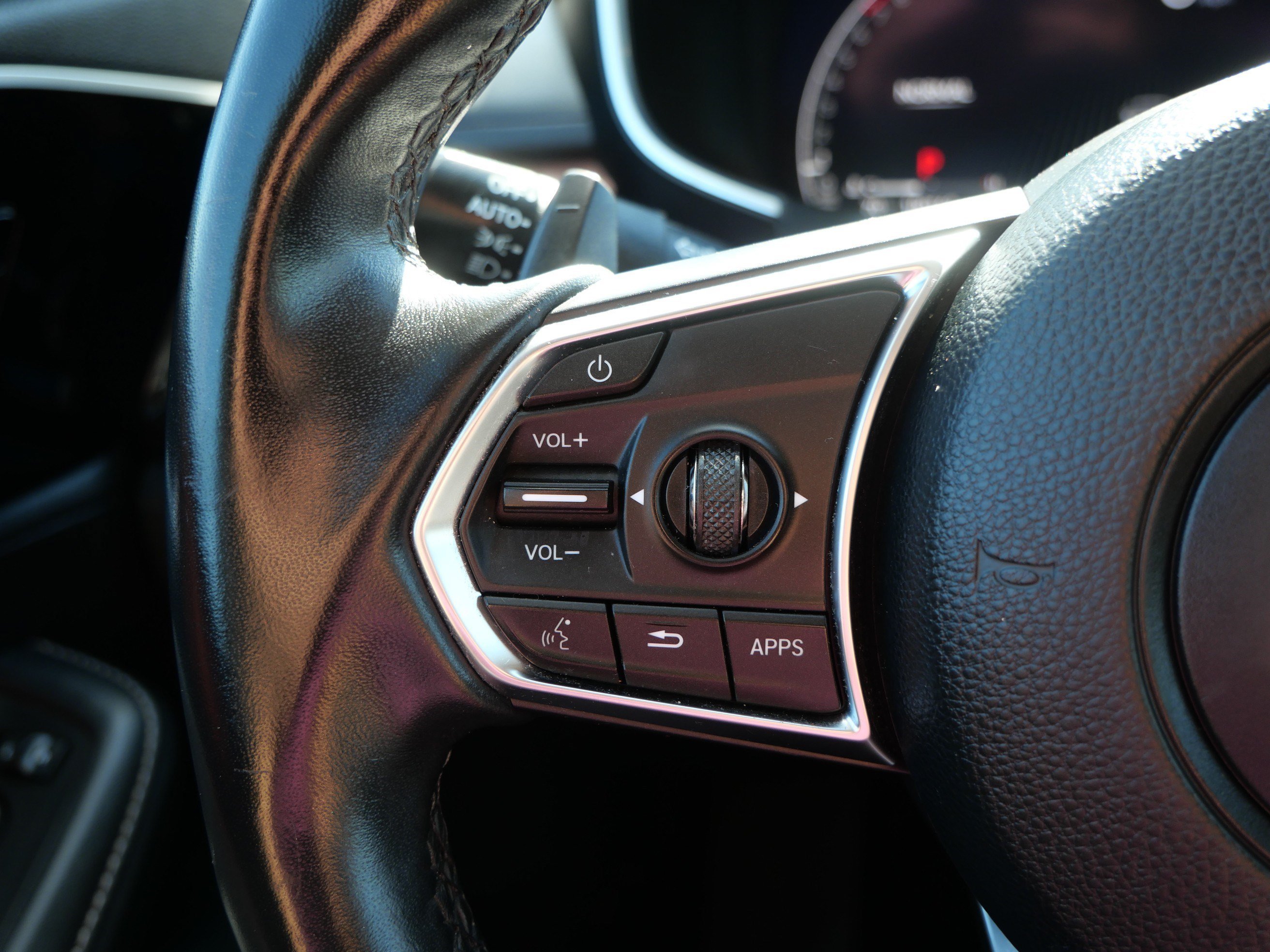 Used 2022 Liquid Carbon Metallic Acura w/Technology Package image 9