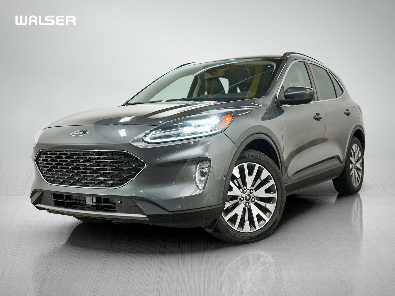 2021 Ford Escape Titanium AWD Hybrid's photo