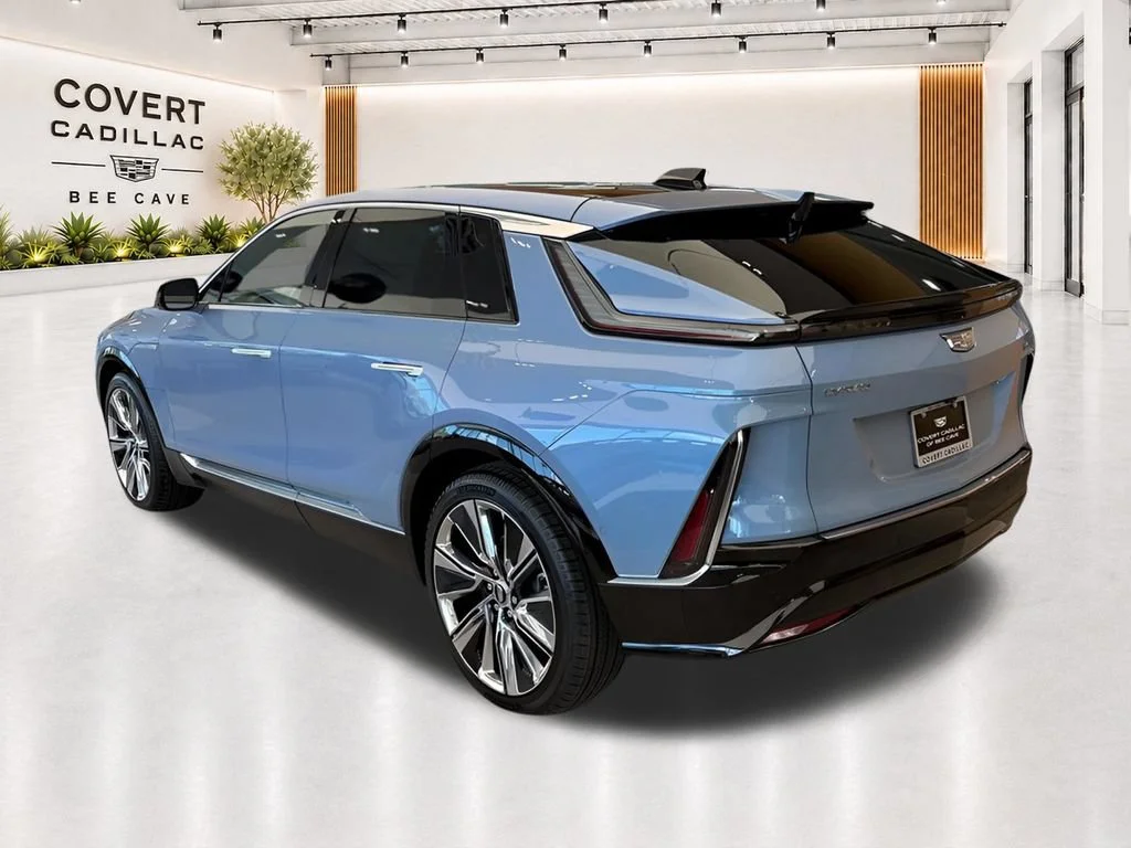 2027 Cadillac LYRIQ Signature Luxury - Photo 11