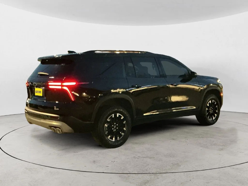 Used 2026 Mosaic Black Metallic Chevrolet Z71 image 8