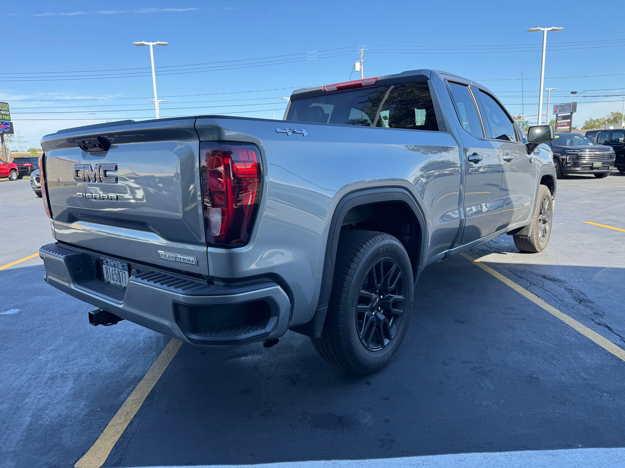 Used 2023 Sterling Metallic GMC Elevation image 6