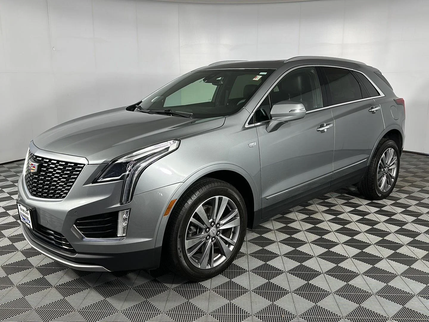 Used 2024 Argent Silver Metallic Cadillac AWD Premium Luxury image 4