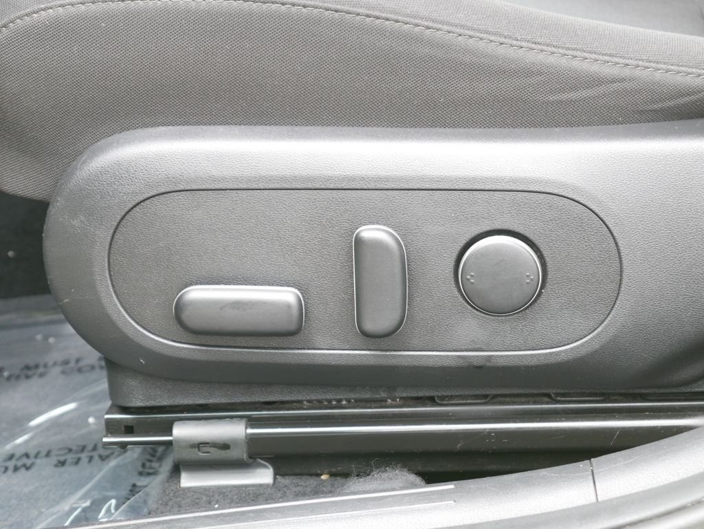 Used 2024 Yellow Hyundai SEL image 14