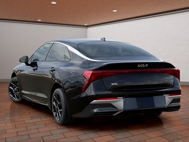 Used 2026 Aurora Black Kia LXS image 5