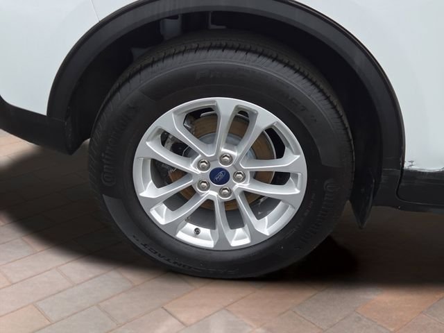 Used 2021 Oxford White Ford SE image 4