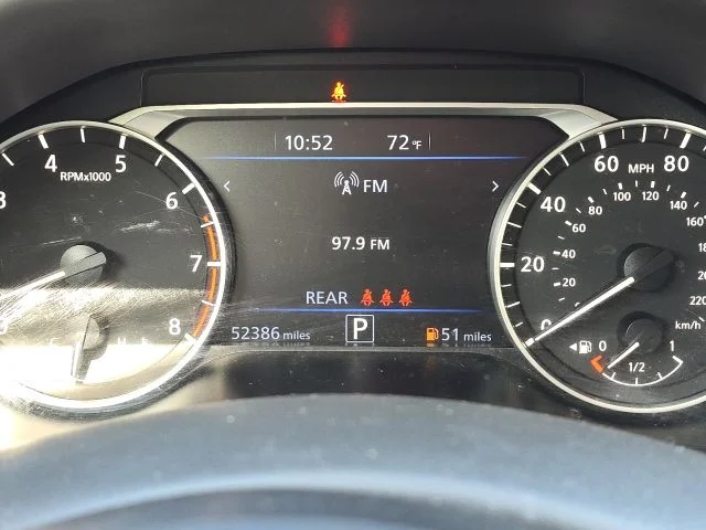 Used 2024 Black Nissan 2.5 SR image 22